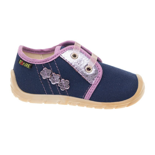 Blue/pink fabric shoes with laces