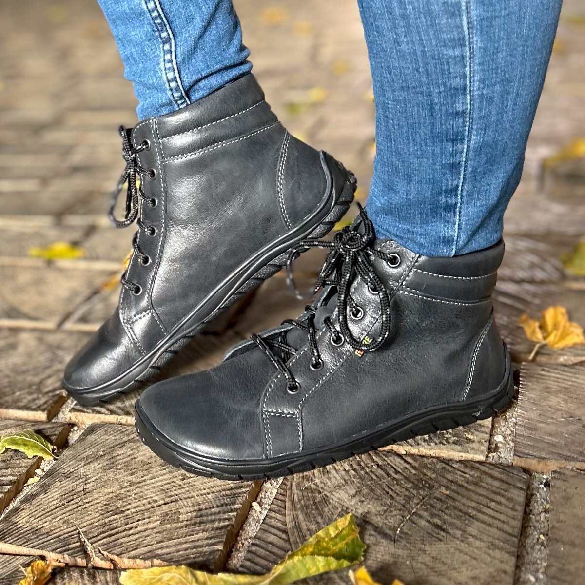 PREORDINE - Avila in pelle