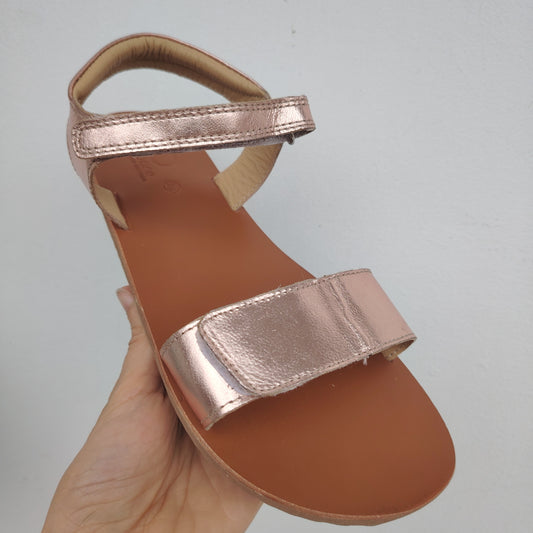 Sea Pink in leather