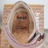 Amelia Nude in pelle