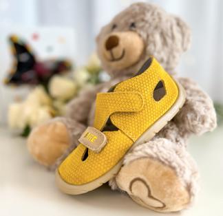 Sandaletti in pelle miele