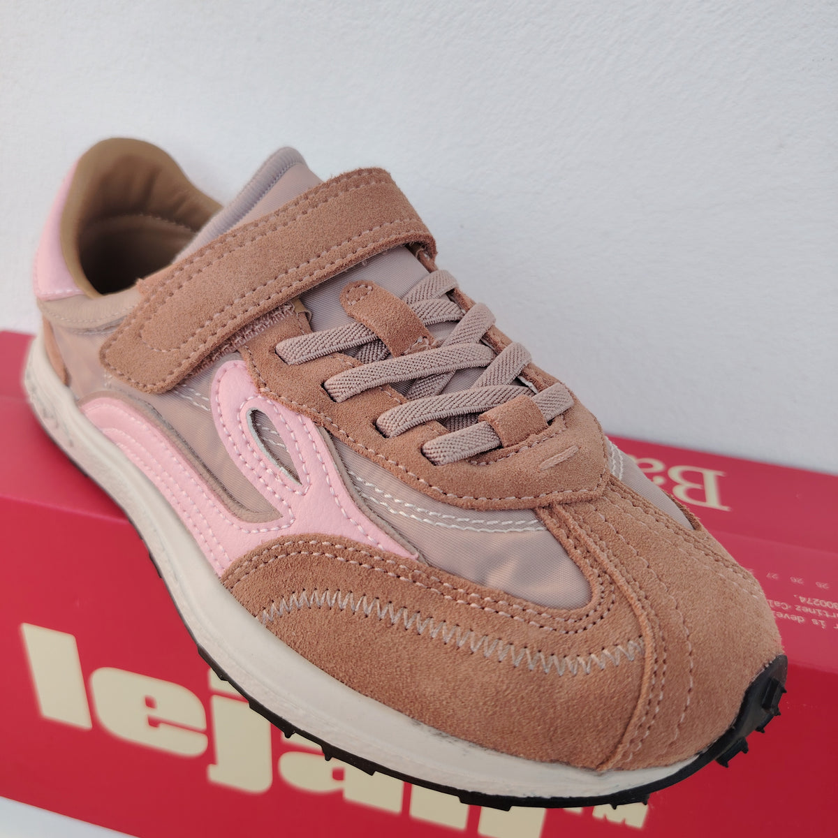 Lejan Melrose Candy