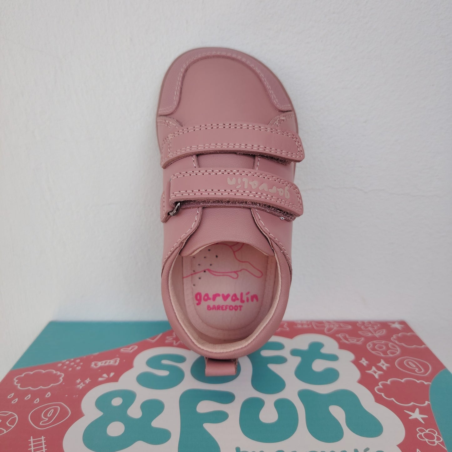 Sneakers Kiss (19-22)