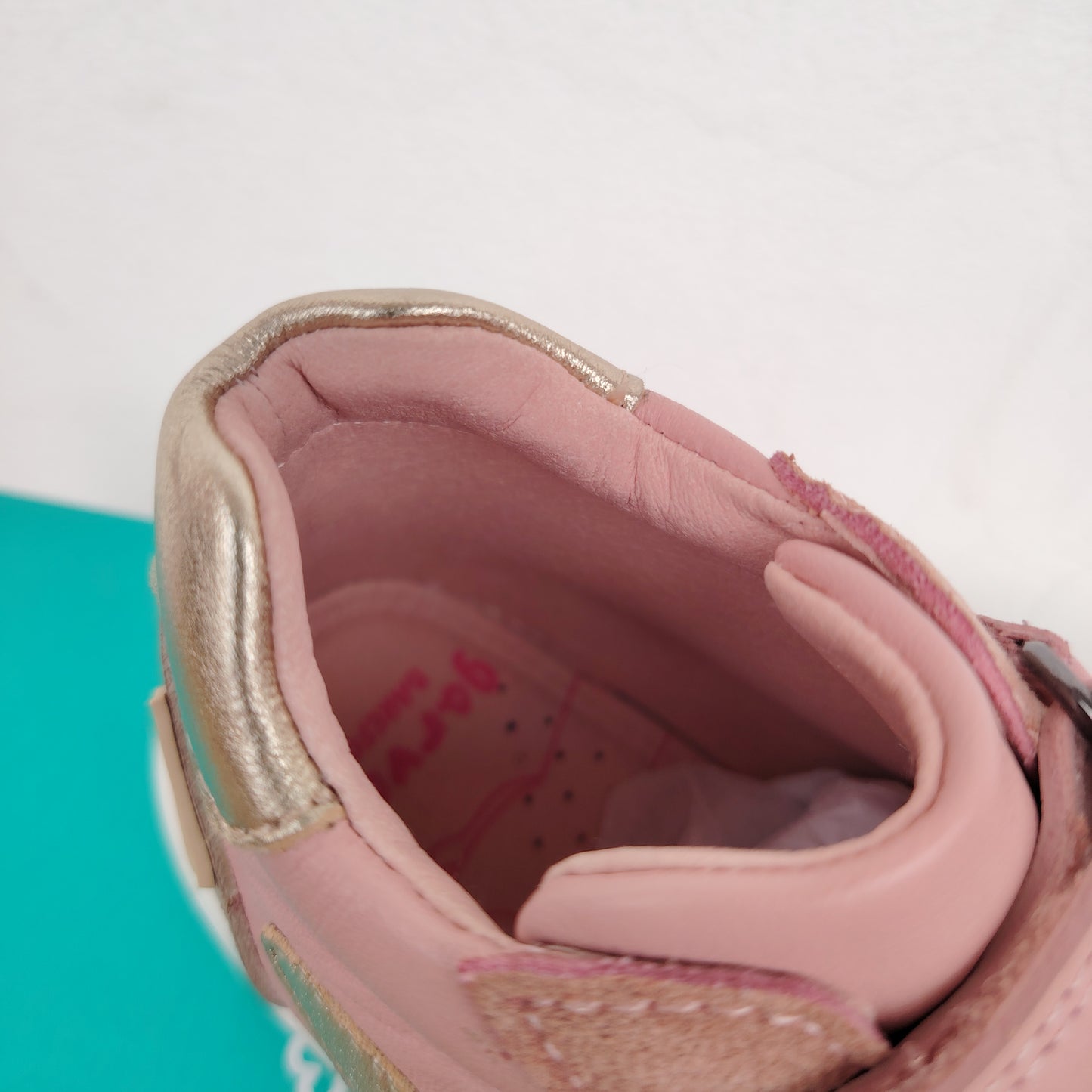 Urban Petalo water-repellent