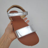 Cool Silver in pelle