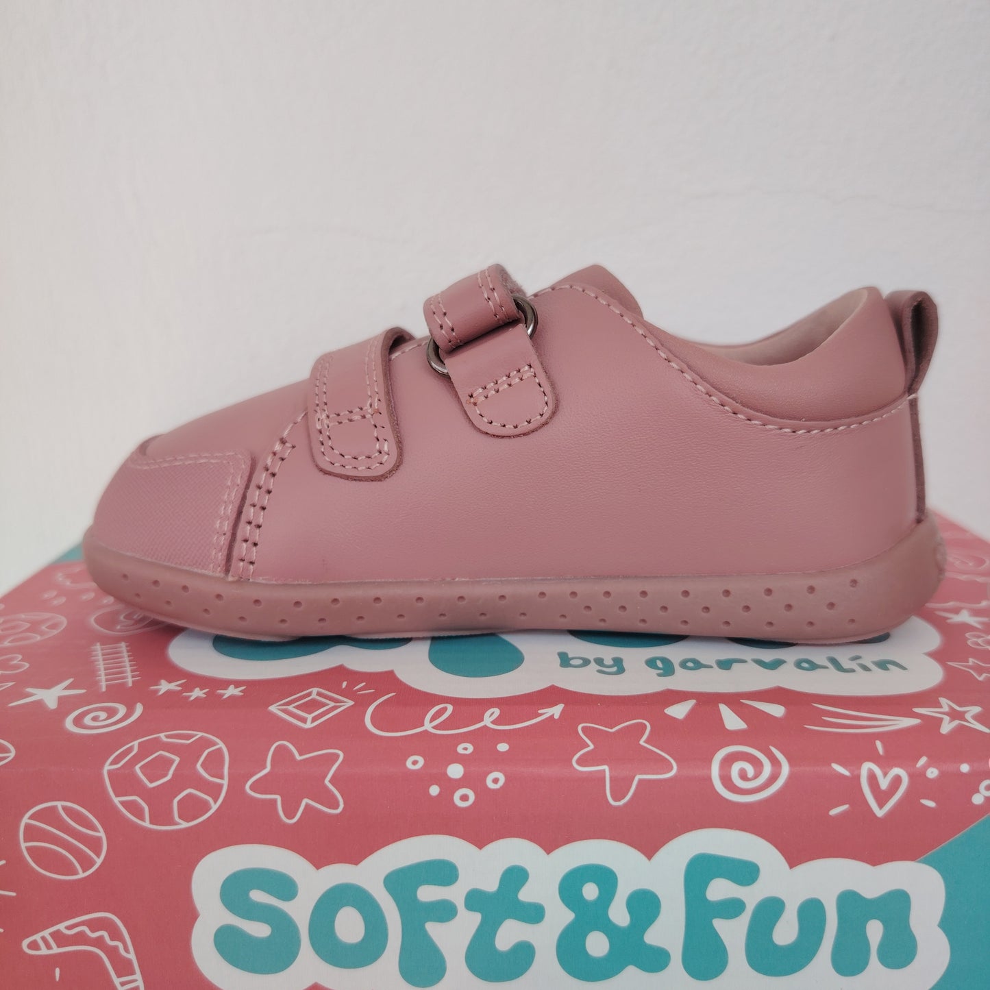 Sneakers Kiss (19-22)